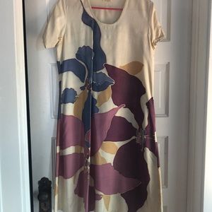 🎉 Vintage 🎉 Floral Silk Dress